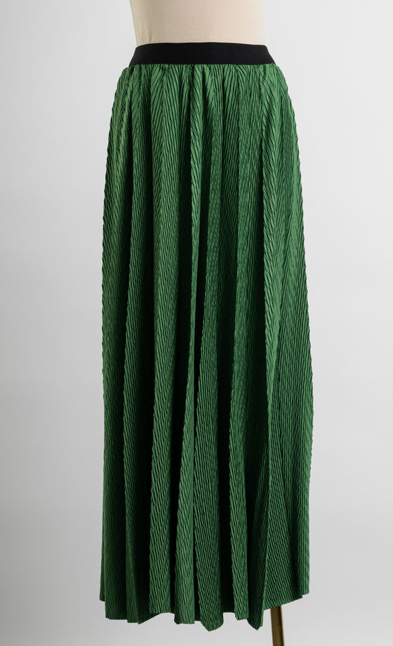 Miss Plush Skirt in Medium Green
