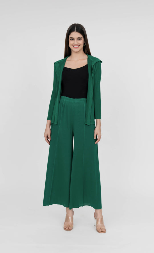 Miss Dreamy Palazzo in Green Bee