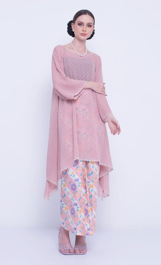 Rejoice Embroidery Kurung in Dusty Pink