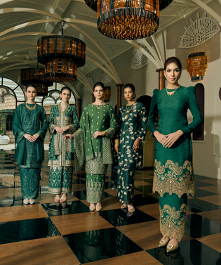  LARNEY Celebrates a Decade of Exquisite Style with the Regal Raya 2025 Collection