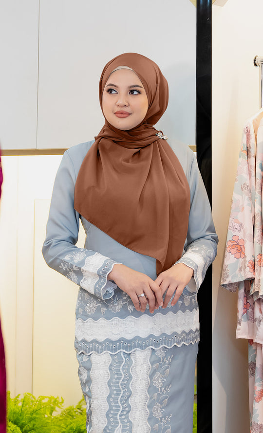 Dazzle Organza Shawl in Toffee Brown