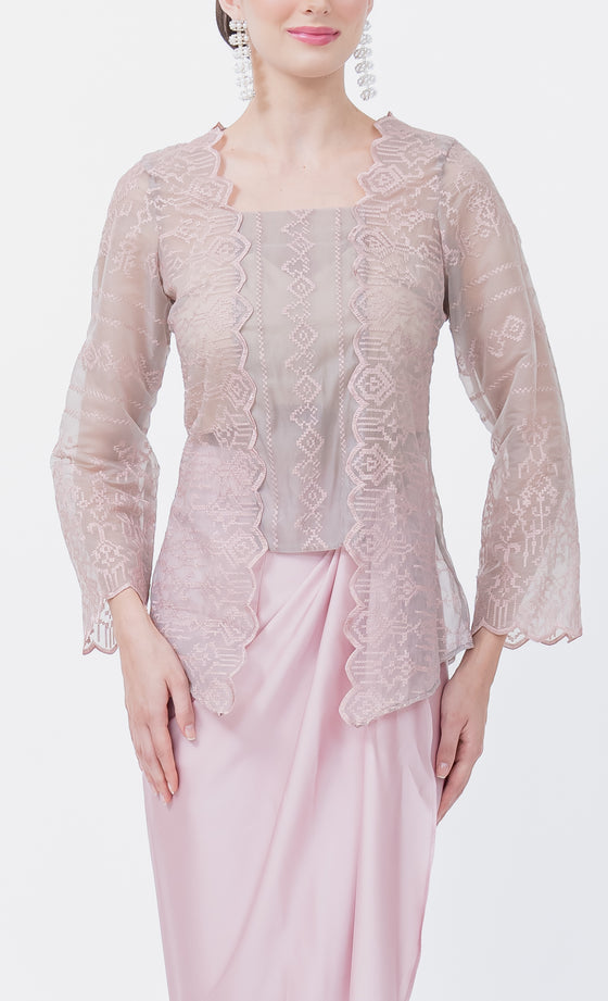 Delicate Kebaya in Pink