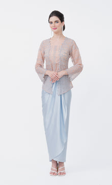 Delicate Kebaya in Peach