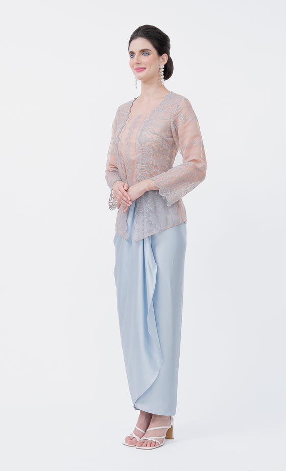 Delicate Kebaya in Peach