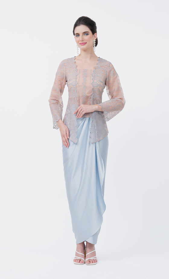 Delicate Kebaya in Peach