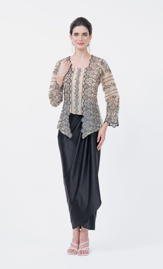 Delicate Kebaya in Apricot