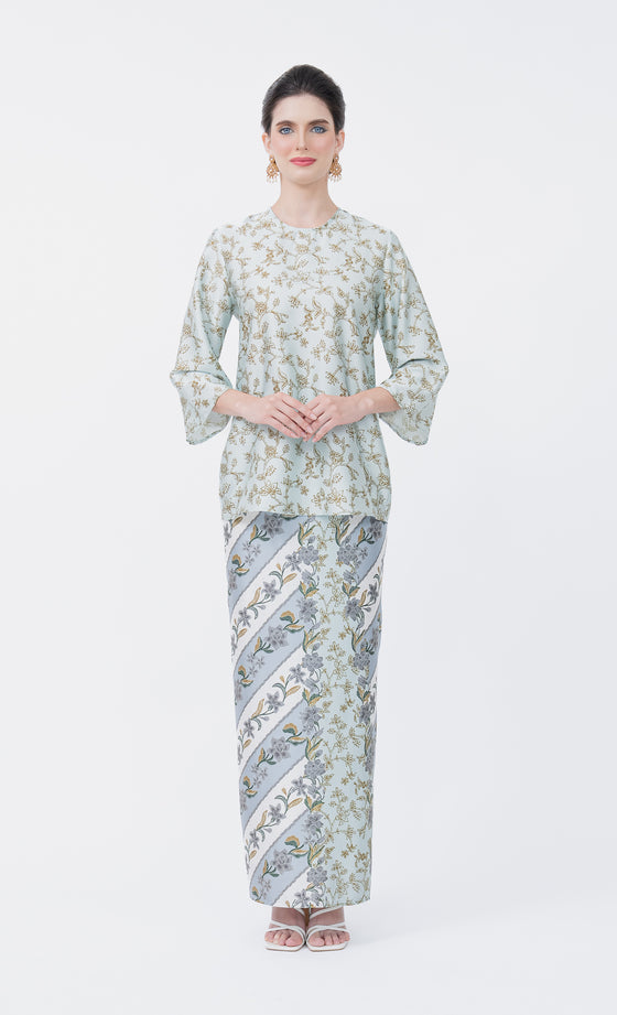 Magnolia Kurung Kedah in Gray Olive