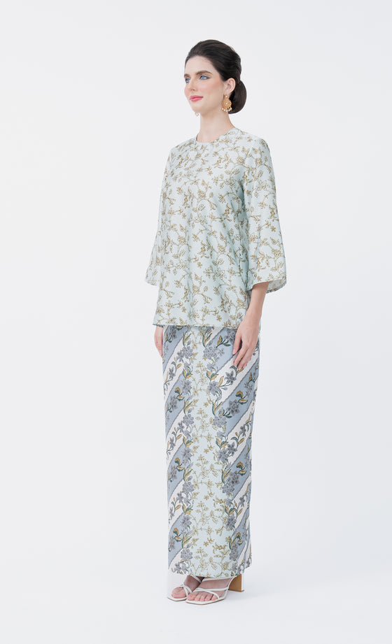 Magnolia Kurung Kedah in Gray Olive