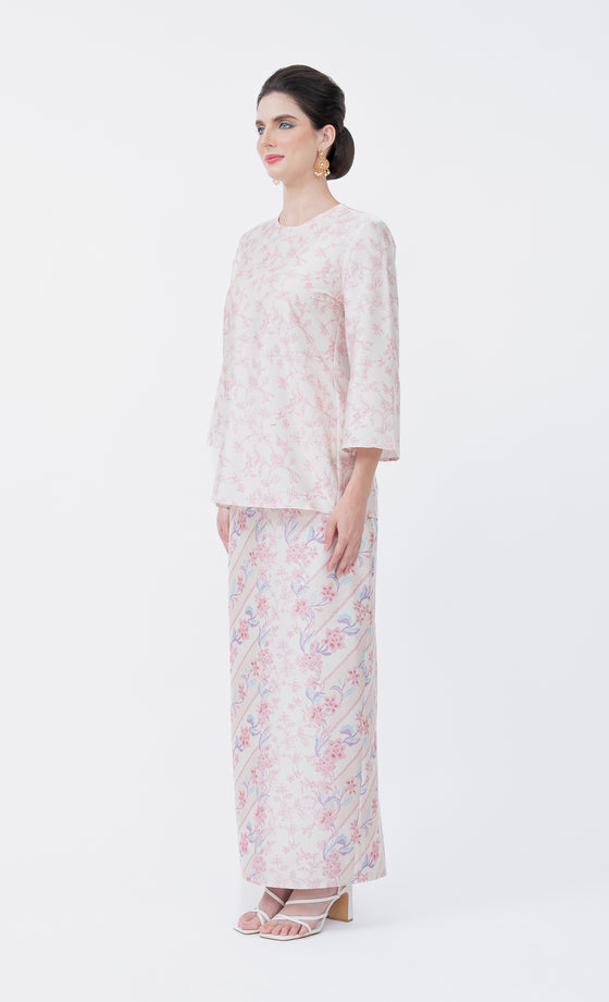 Magnolia Kurung Kedah in Pearl Pink