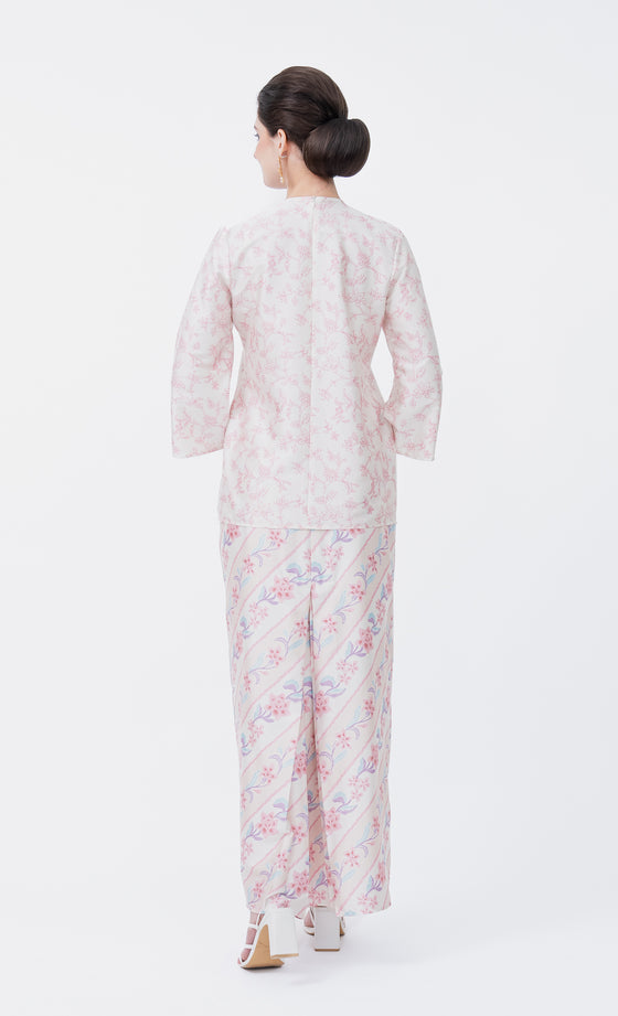 Magnolia Kurung Kedah in Pearl Pink