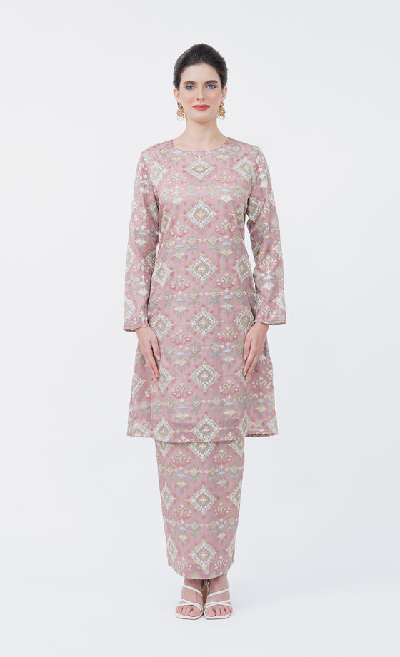 Celeste Kurung in Dusty Pink