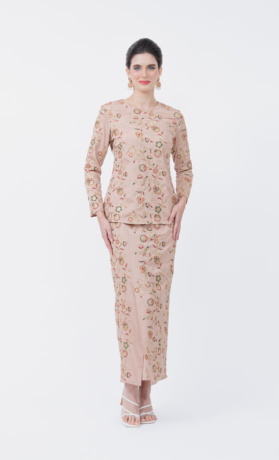 Floret Kurung in Tawny Peach