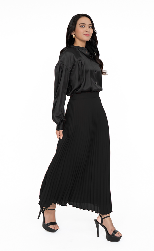Aria Pleated Skirt in Jet Black