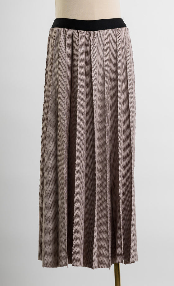 Miss Plush Skirt in Ethereal Grey