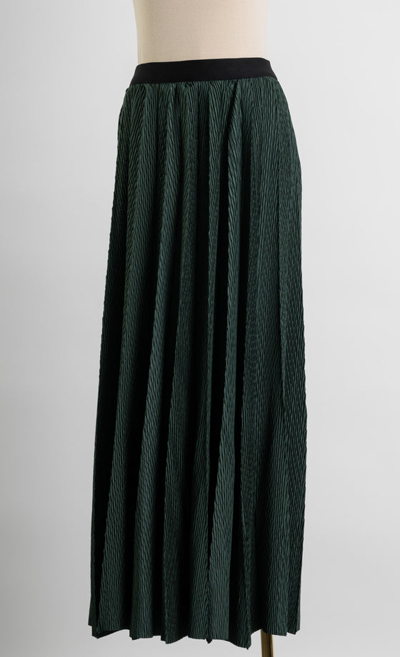 Miss Plush Skirt in Dark Green