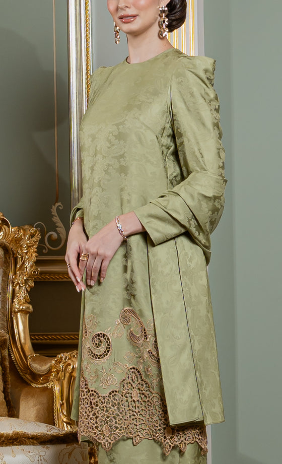 Divina Kurung in Moss Green