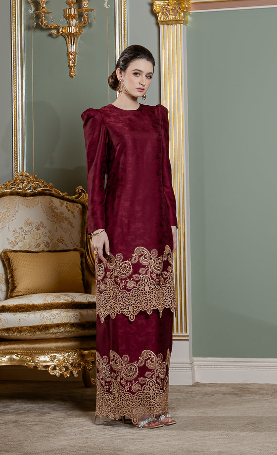 Divina Kurung in Merlot Red