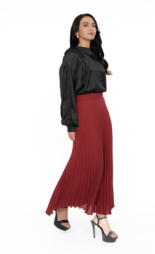 Aria Pleated Skirt in Merlot Red