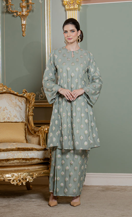 Gracia Kurung Riau in Laurel Green