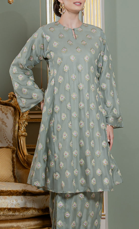 Gracia Kurung Riau in Laurel Green