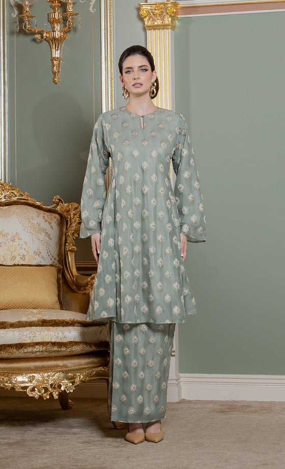 Gracia Kurung Riau in Laurel Green