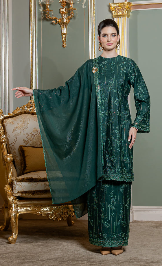 Gleam Kurung in Green Bee