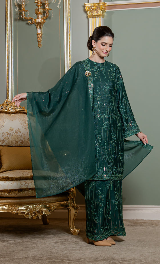 Gleam Kurung in Green Bee