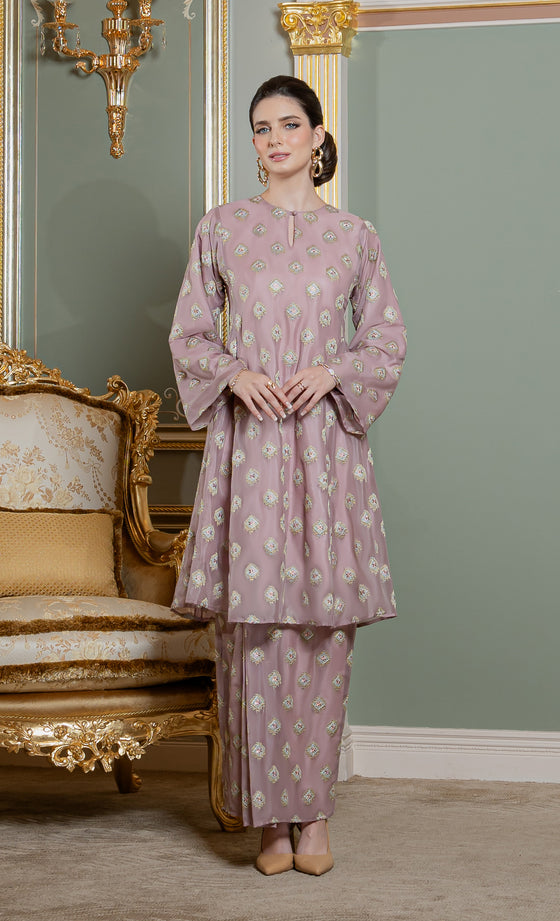 Gracia Kurung Riau in Dusty Pink