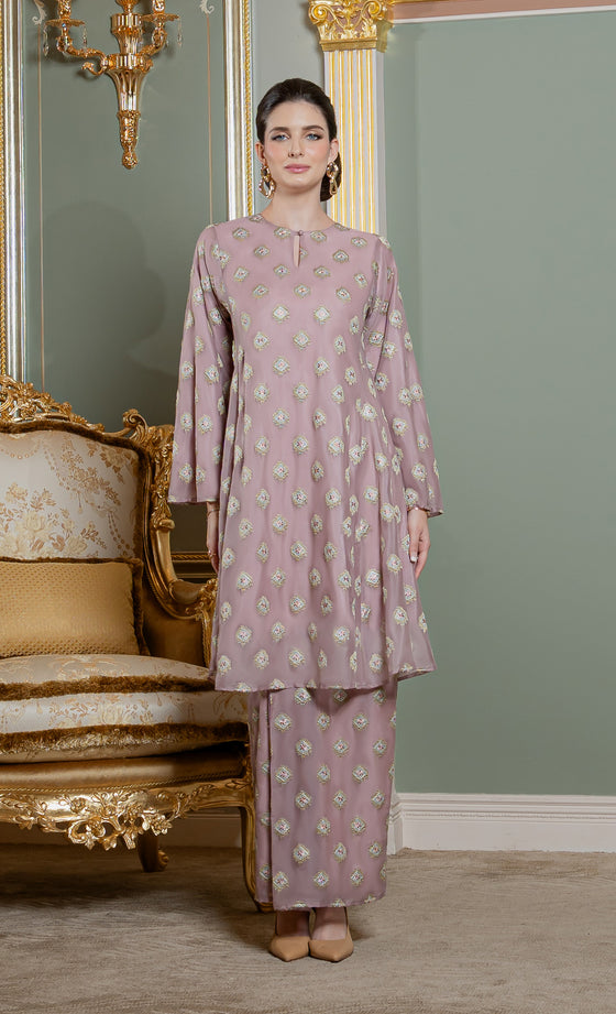 Gracia Kurung Riau in Dusty Pink