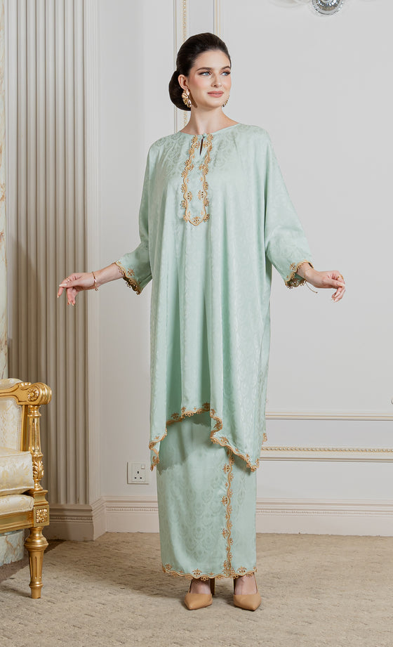 Miss Innate Kurung in Pastel Green