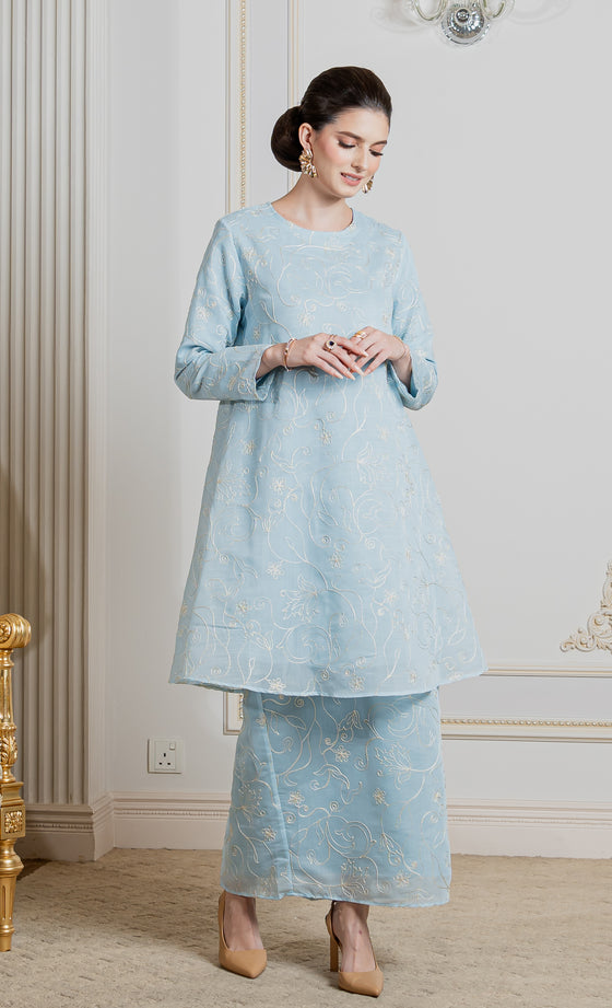 Stellar Kurung in Skylight Blue