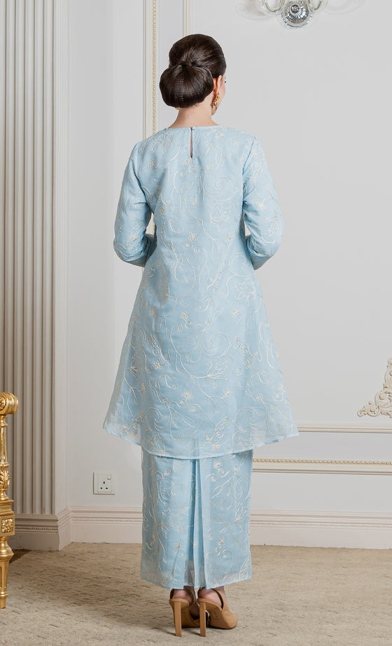 Stellar Kurung in Skylight Blue