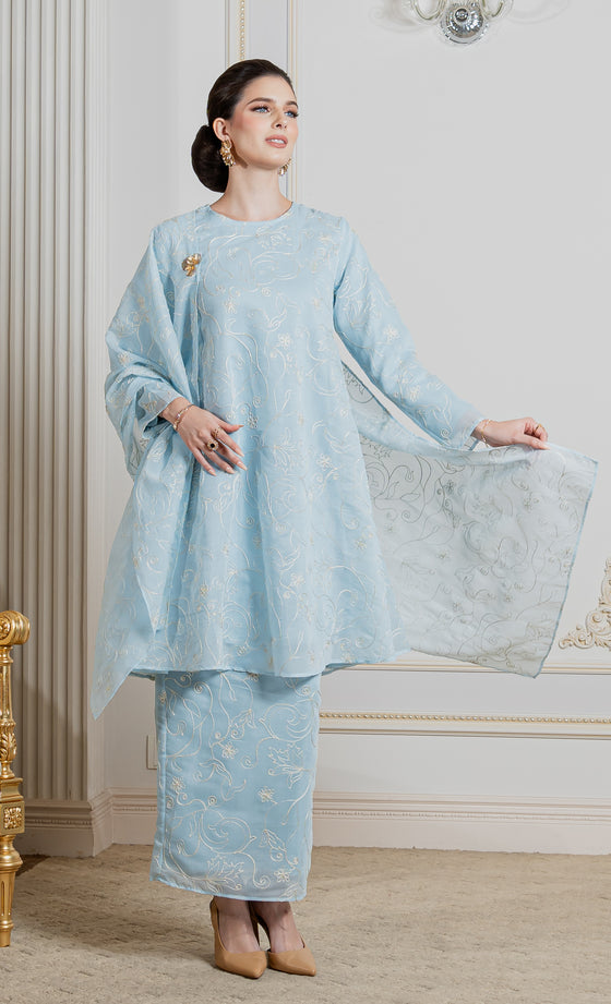 Stellar Kurung in Skylight Blue