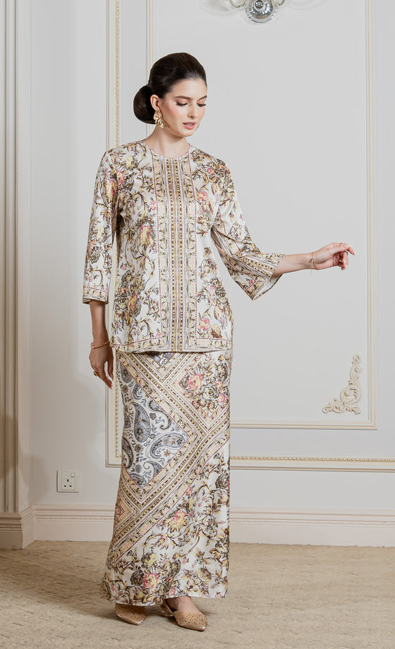 Fiore Kurung Kedah in Bronze Yellow