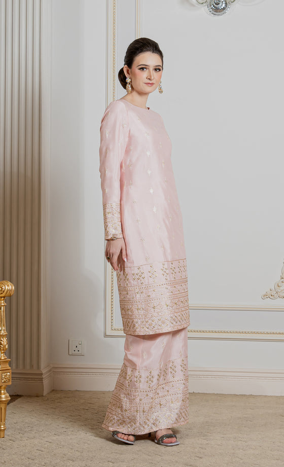 Regent Kurung in Crystal Pink