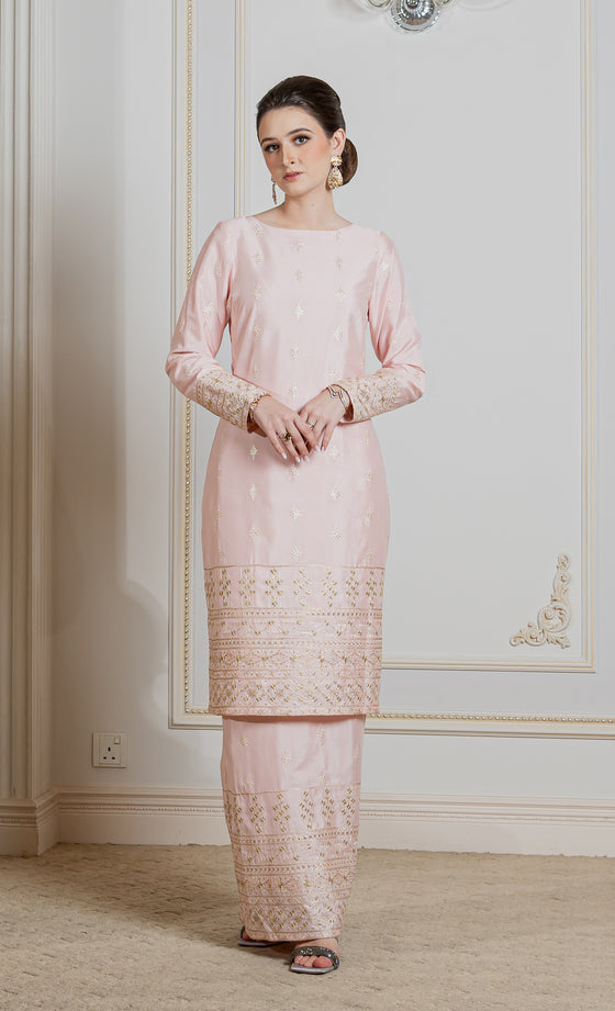 Regent Kurung in Crystal Pink