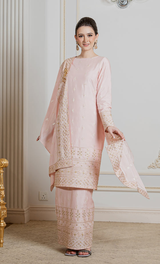 Regent Kurung in Crystal Pink