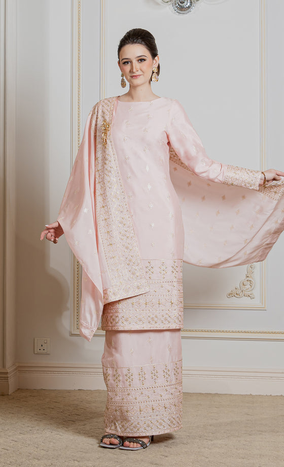 Regent Kurung in Crystal Pink