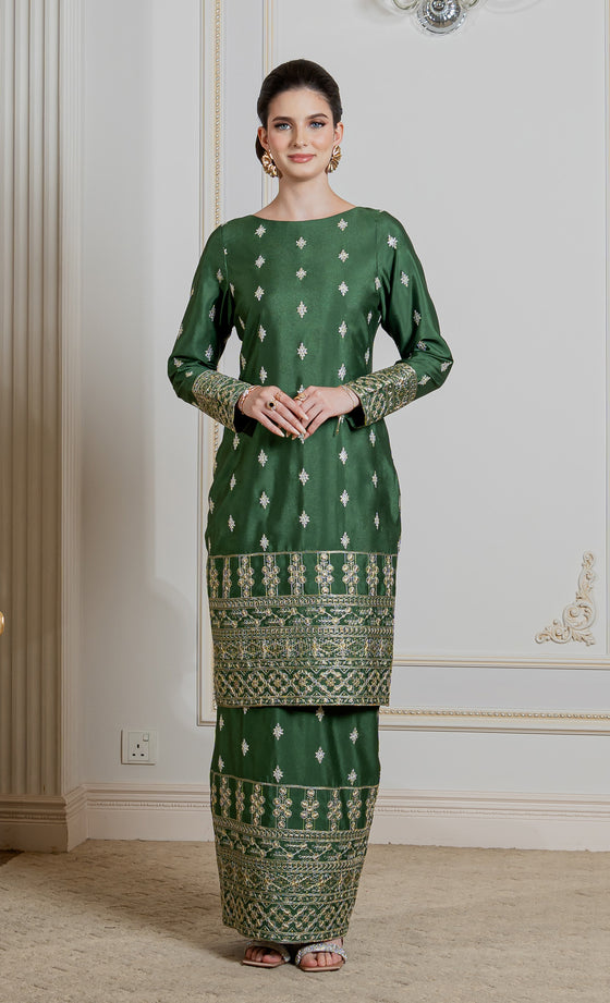 Regent Kurung in Pine Green