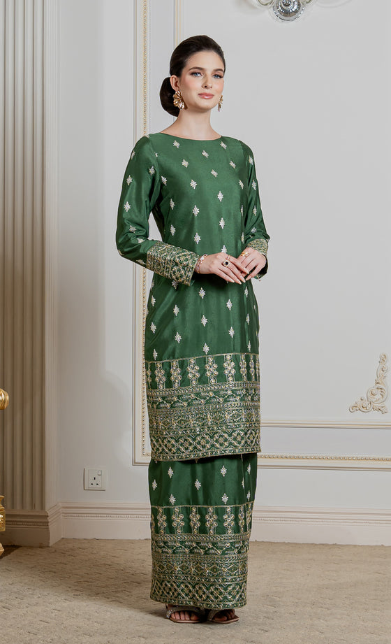 Regent Kurung in Pine Green