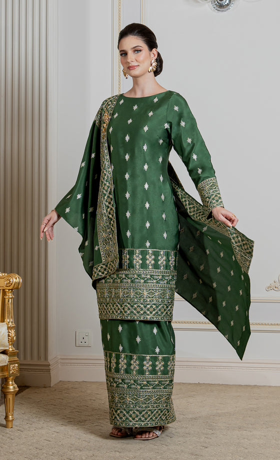 Regent Kurung in Pine Green