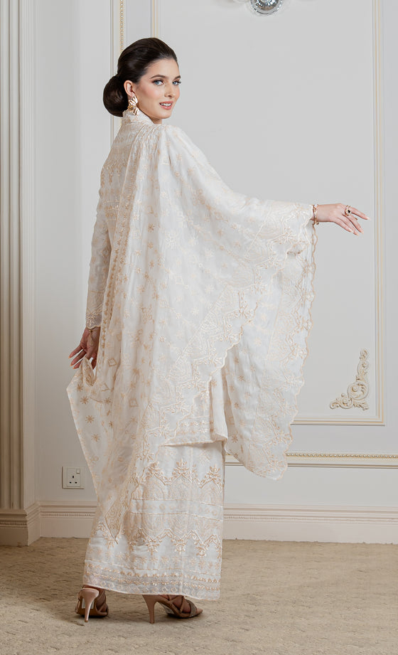 Grandeur Kebaya in Ivory White