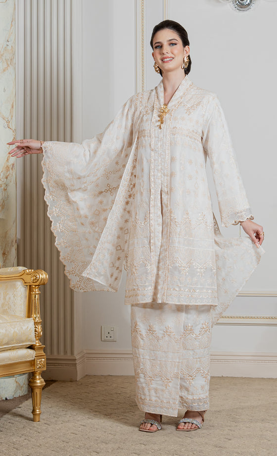 Grandeur Kebaya in Ivory White