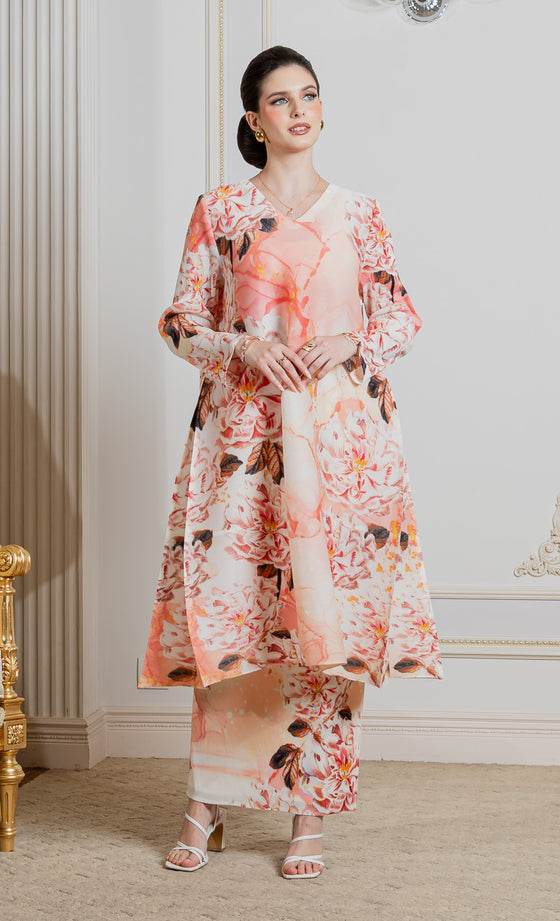 Miss Classy Kurung in Coral Blush