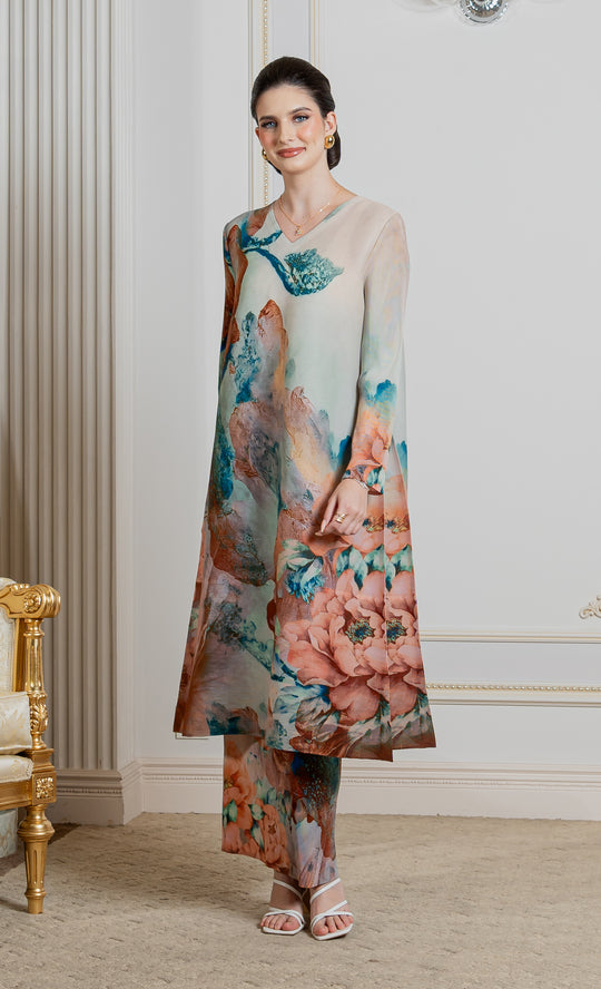 Miss Classy Kurung in Aqua Bronze