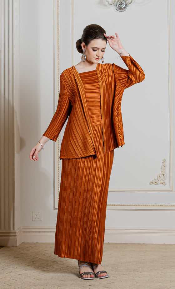 Miss Sleek Kebaya in Brick Orange