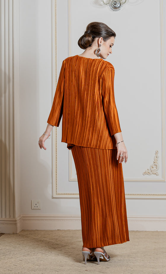 Miss Sleek Kebaya in Brick Orange