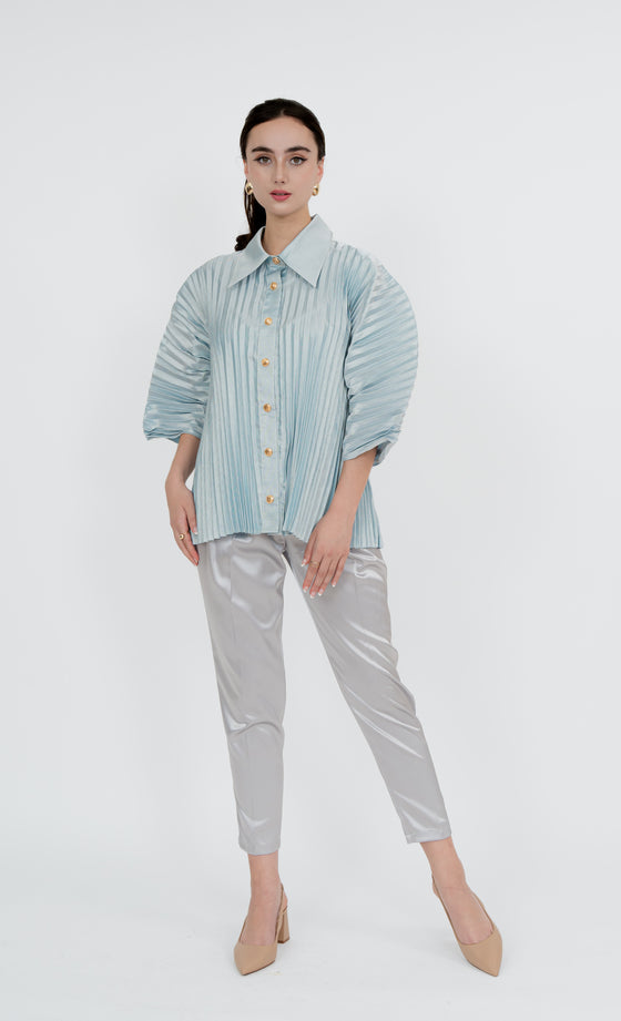 Bukit Nenas Oversized Shirt in Frosted Blue