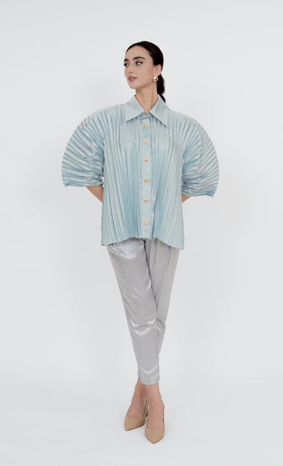 Bukit Nenas Oversized Shirt in Frosted Blue