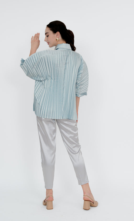 Bukit Nenas Oversized Shirt in Frosted Blue